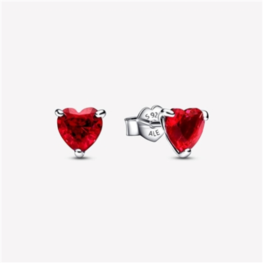 RED HEART STUD EARRINGS